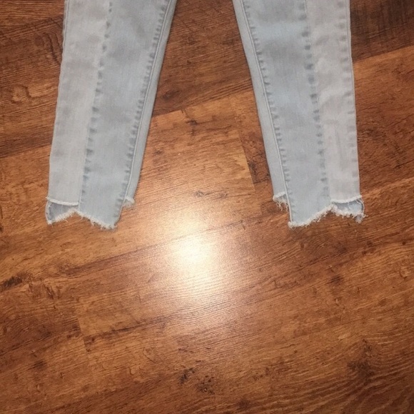 American Eagle Pin-Striped Cropped Jeggings - Picture 4 of 5